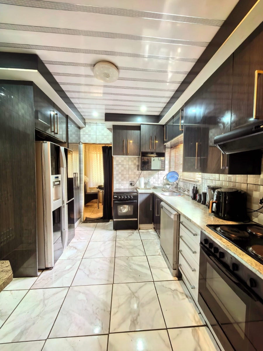 3 Bedroom Property for Sale in Sasolburg Ext 11 Free State